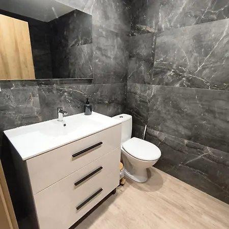 Daire F2 En Duplex Au Coeur D'epinal - Centre-ville Épinal