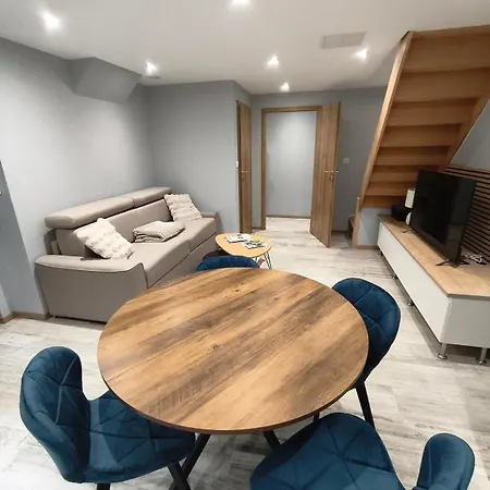 F2 En Duplex Au Coeur D'epinal - Centre-ville * Épinal
