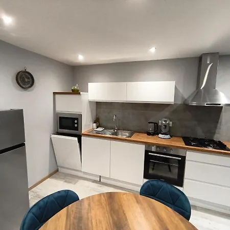 F2 En Duplex Au Coeur D'epinal - Centre-ville * Épinal