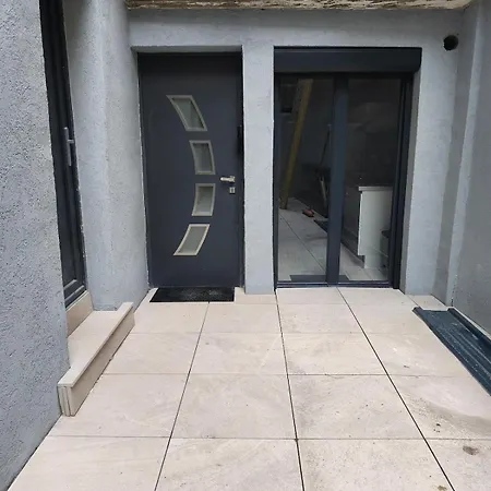 דירה F2 En Duplex Au Coeur D'epinal - Centre-ville Épinal